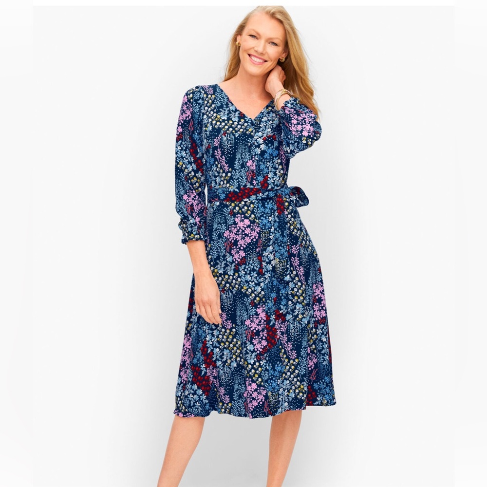 Midi Shirtdress - Twinkle Floral
Color: INDIA INK MULTI
